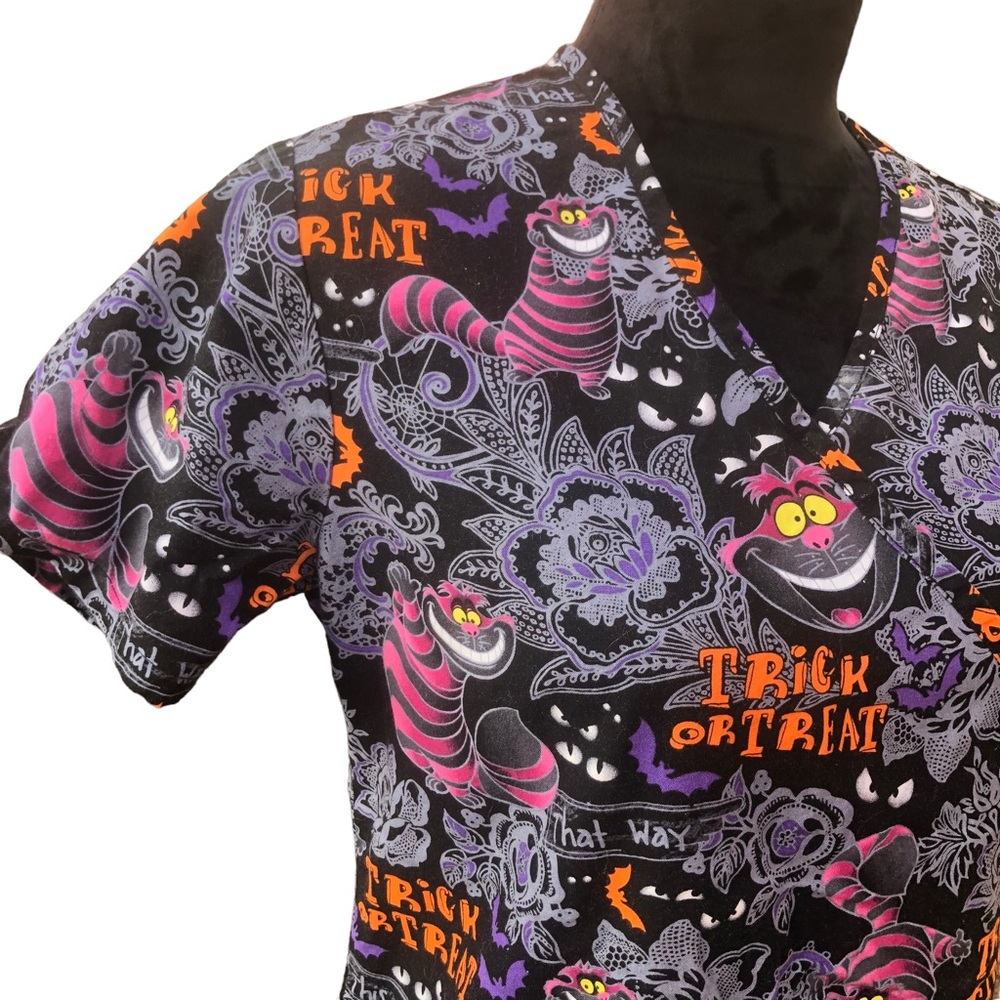 Disney Chesire Cat Halloween Scrub Top size XS - Picture 5 of 12